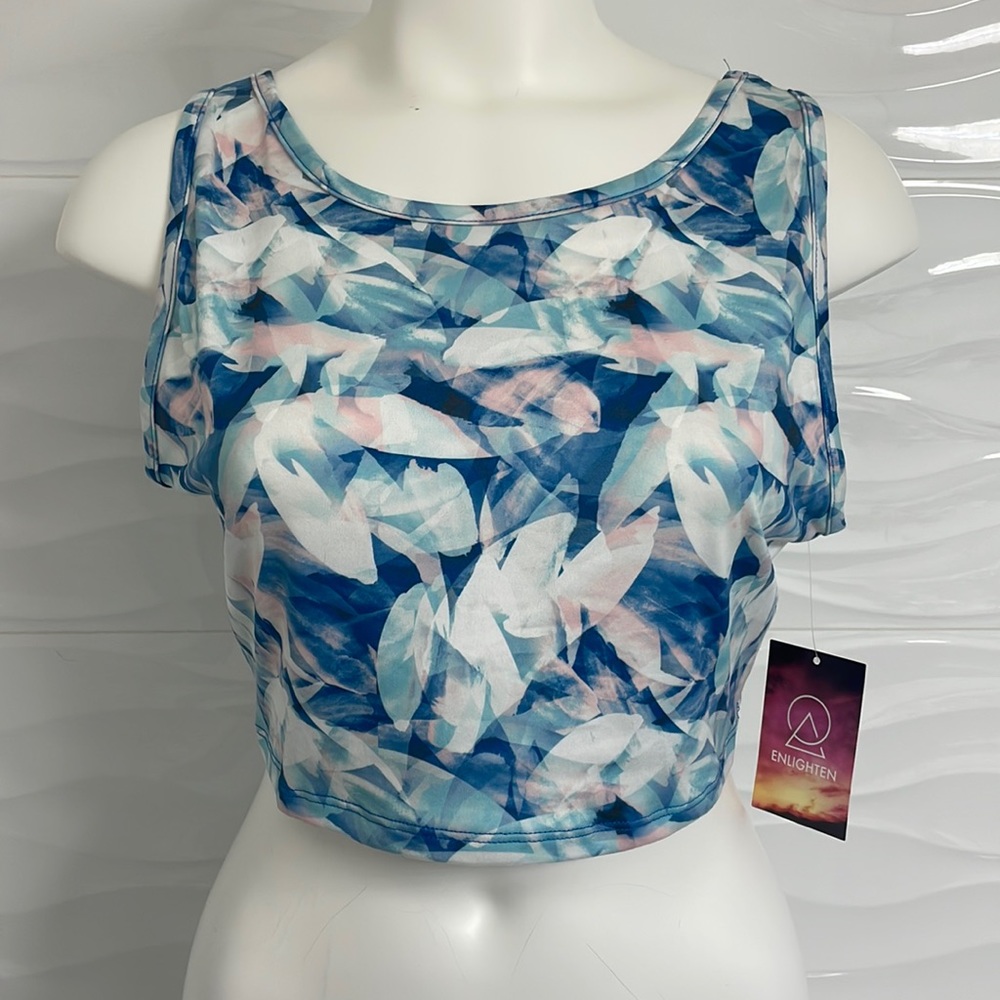 New with tags! Enlighten Sleeveless Crop Top Size Large